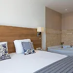 Hotel Rhapsody