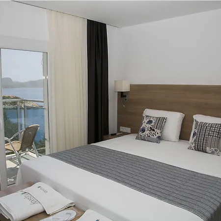 Rhapsody Hotell